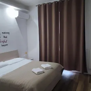 https://appartamento-roma-casa-vacanza-sea-house-lido-di-ostia.it-romehotels.com